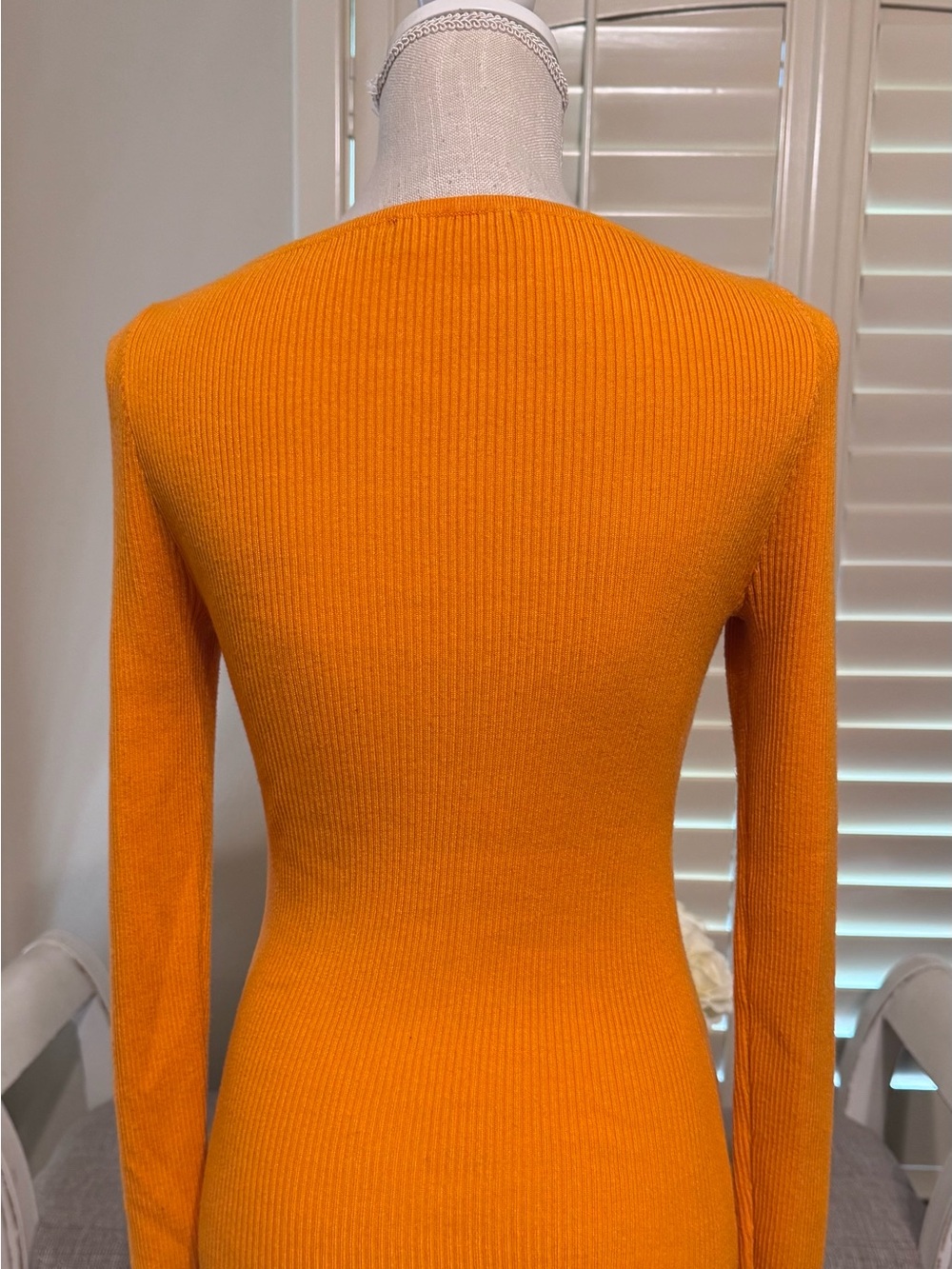 New York and Company Orange Twist-Front Long-Sleeve Knit Sweater - Picture 5 of 7